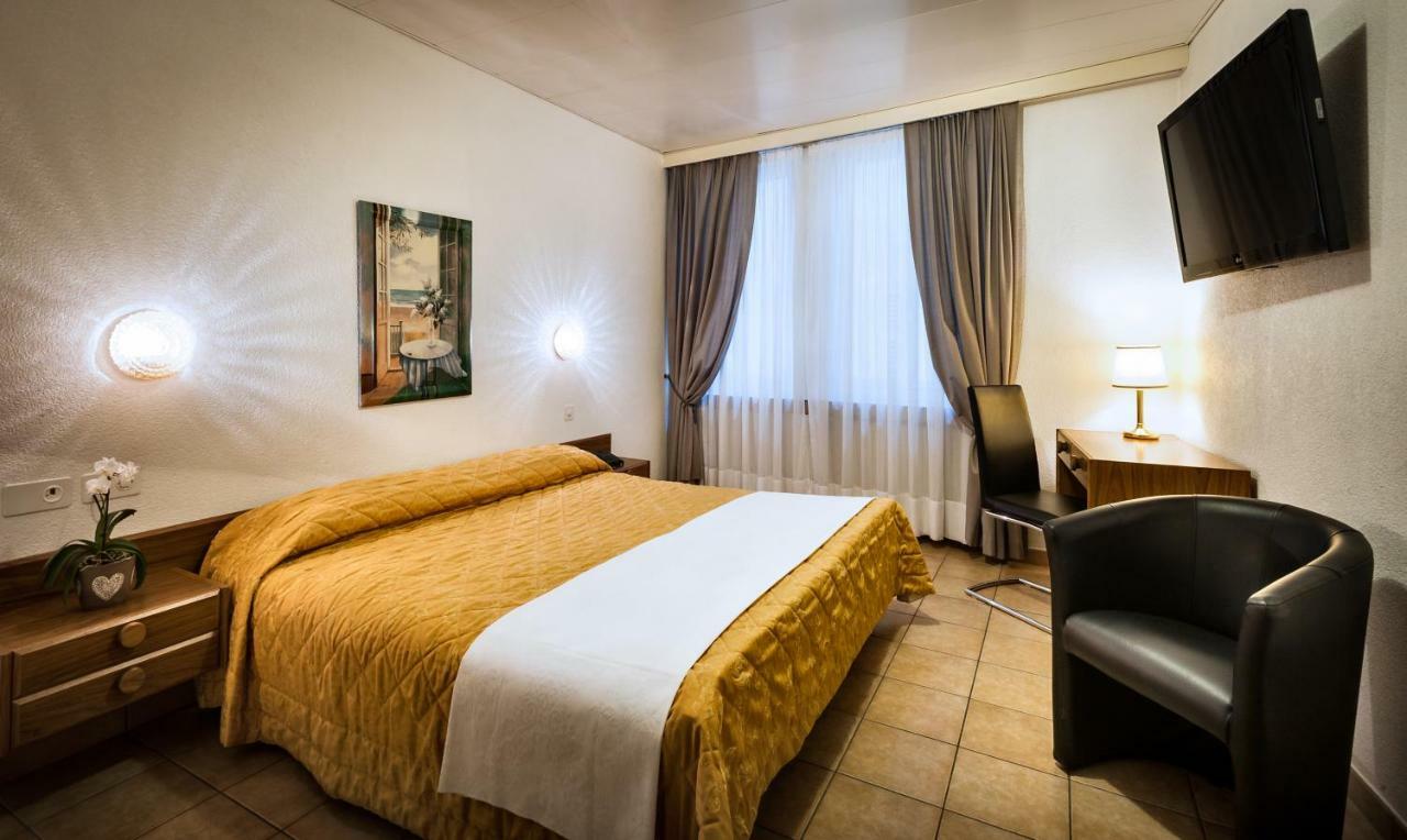 Hotel Dell'Angelo Локарно Экстерьер фото